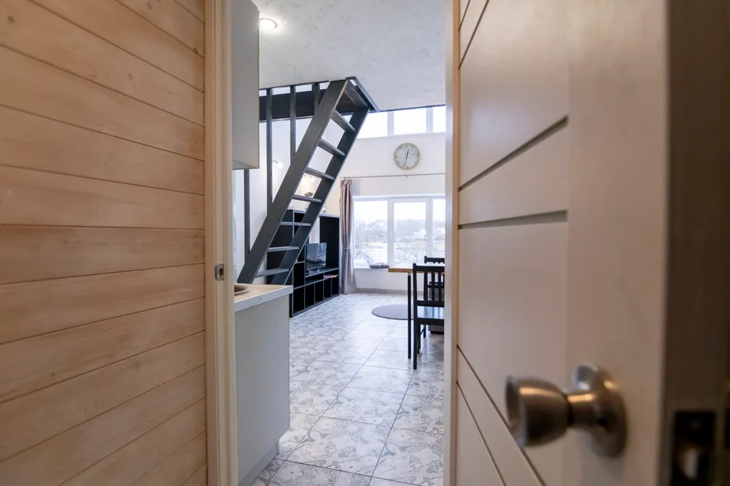 Дом в стиле лофт с своим озером на территории