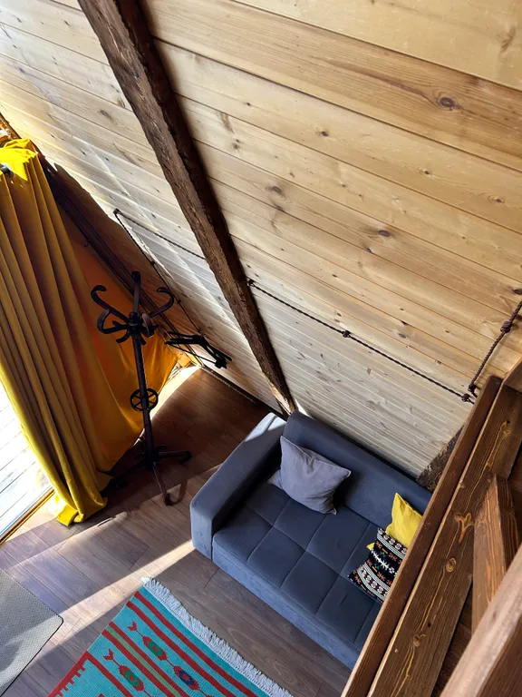 Атмосферный А-фрейм в сердце соснового бора с видом на Эльбрус