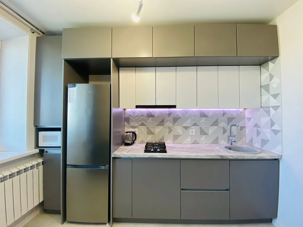 Квартира с новым ремонтом рядом с дворцом спорта Антей