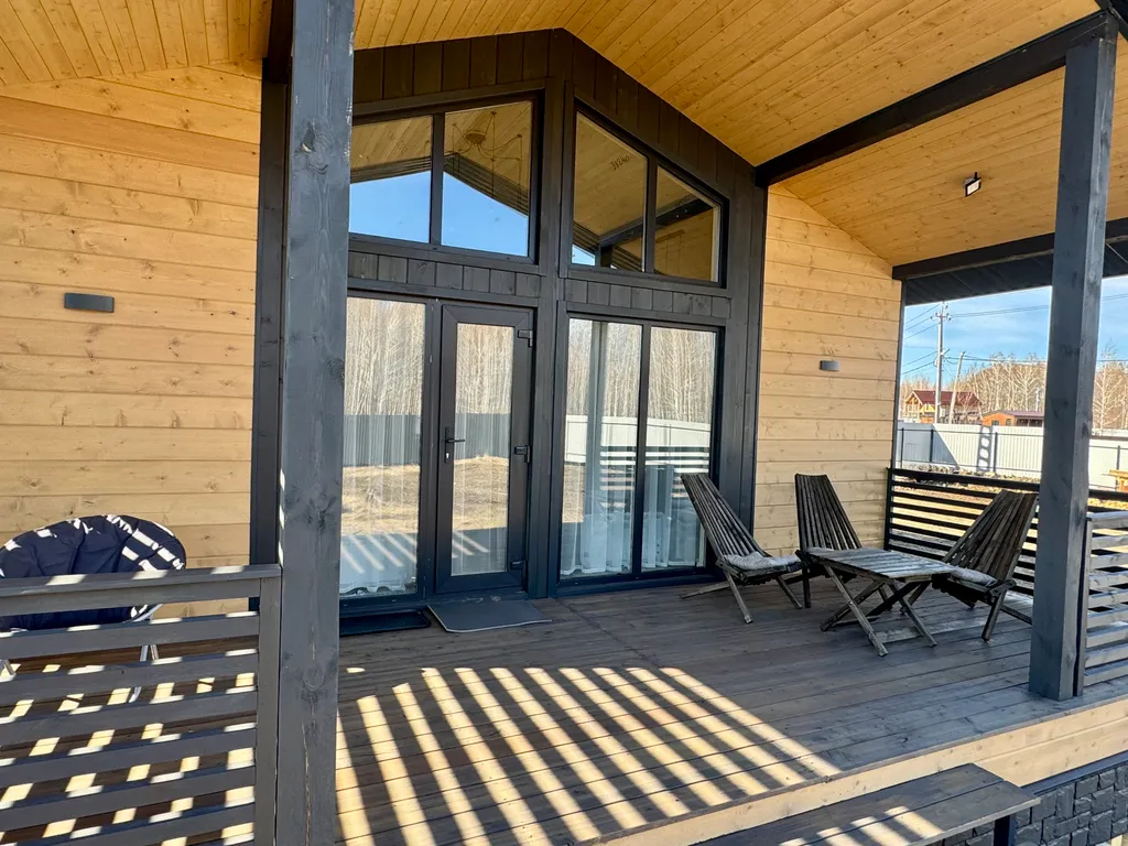 Коттедж у озера