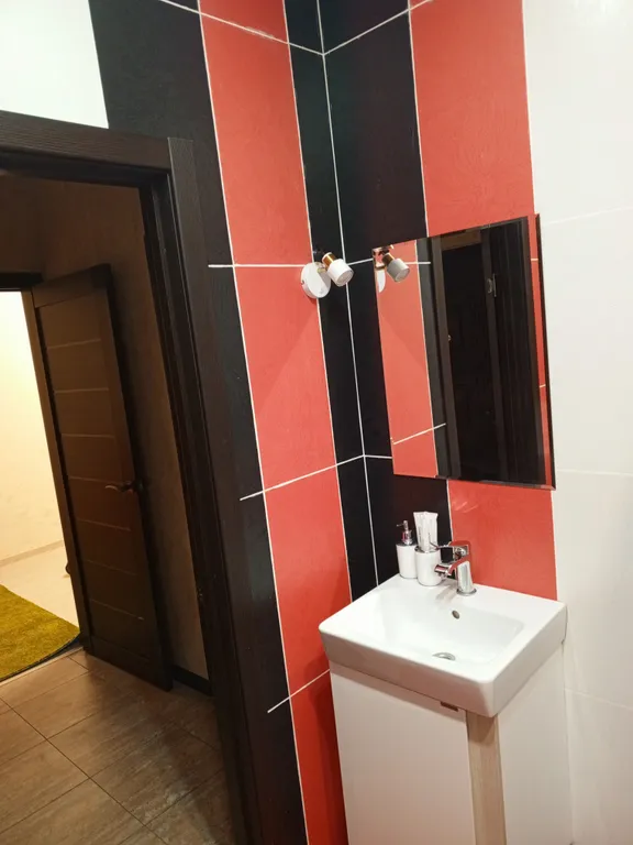 Квартира с новым ремонтом в 5 минутах от аэропорта