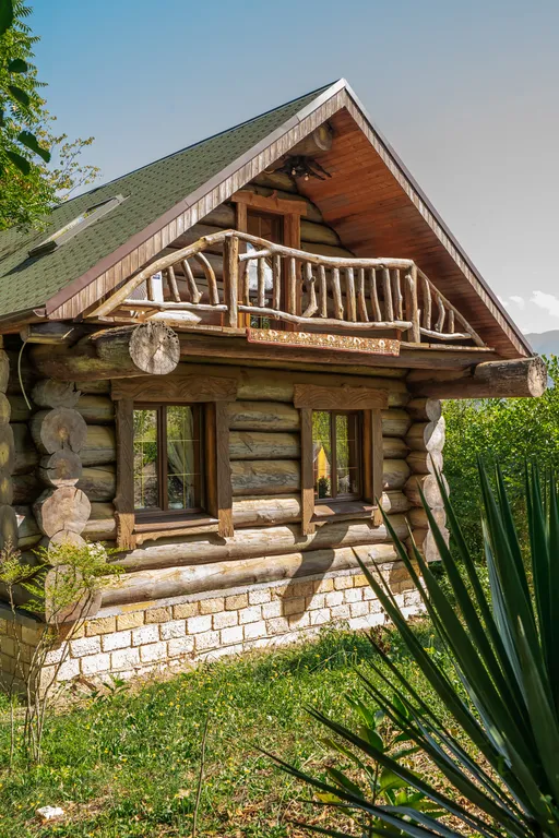 Коттедж Двухэтажный дом из сруба — Пластунка