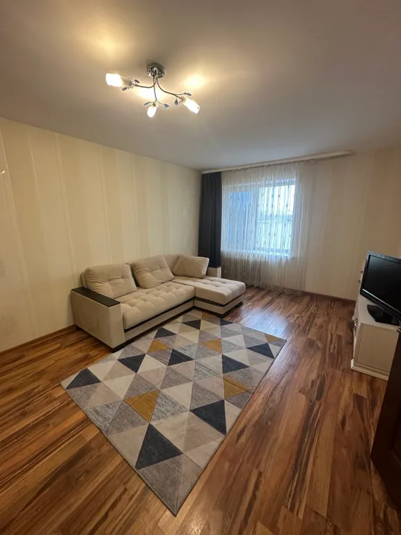 Уютная просторная двухкомнатная квартира в самом центре — аренда посуточно в Гомель