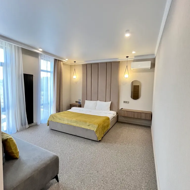 Коттедж с бассейном и баней