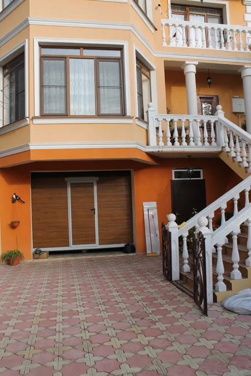 Первый этаж в частном доме