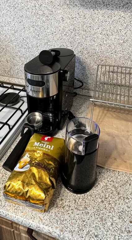 Уютная квартира рядом с аэропортом (5 мест, 15 мин аэропорт, 20 центр)