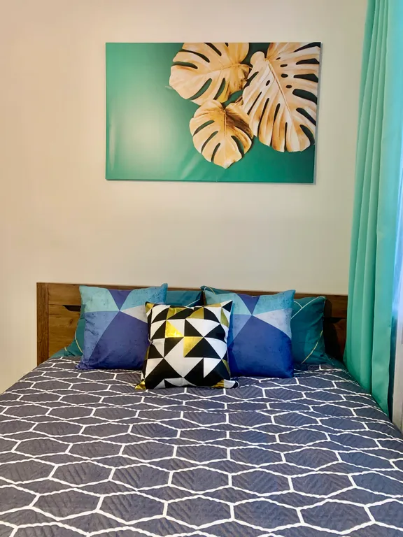 Студия Монстера рядом с жд вокзалом и цирком