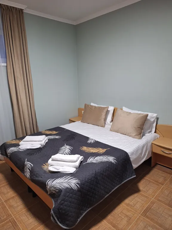 Квартира Квартира Небо трёхместный комфортный номер с кроватями twin/dbl — Геленджик