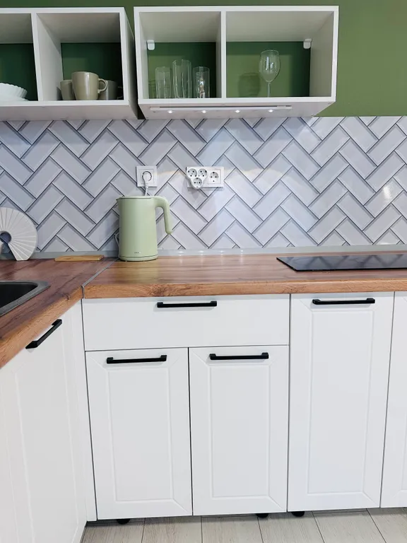 Thursday's apartment