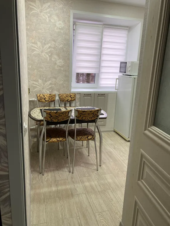 Апартаменты на площади Ленина