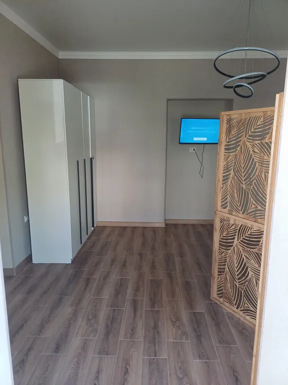 Коттедж Новый апарт-домик с выходом на уютный балкон в 5 минутах от моря — Сухум