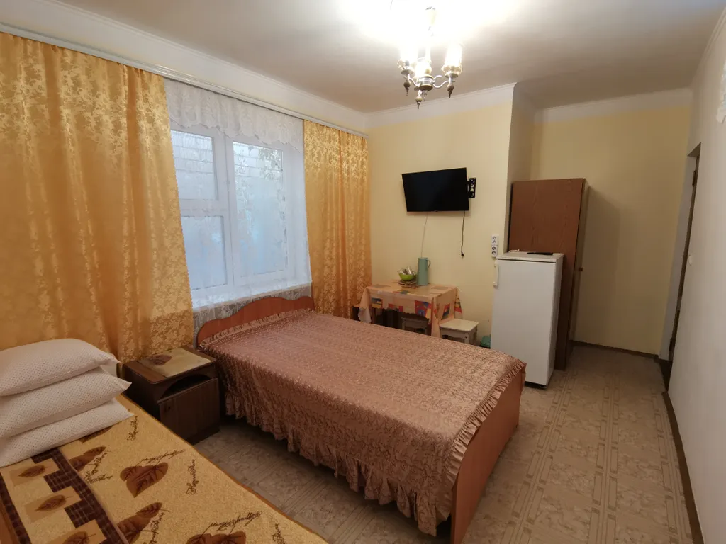 Квартира Квартира Трёхместный номер на 1-м этаже — Анапа