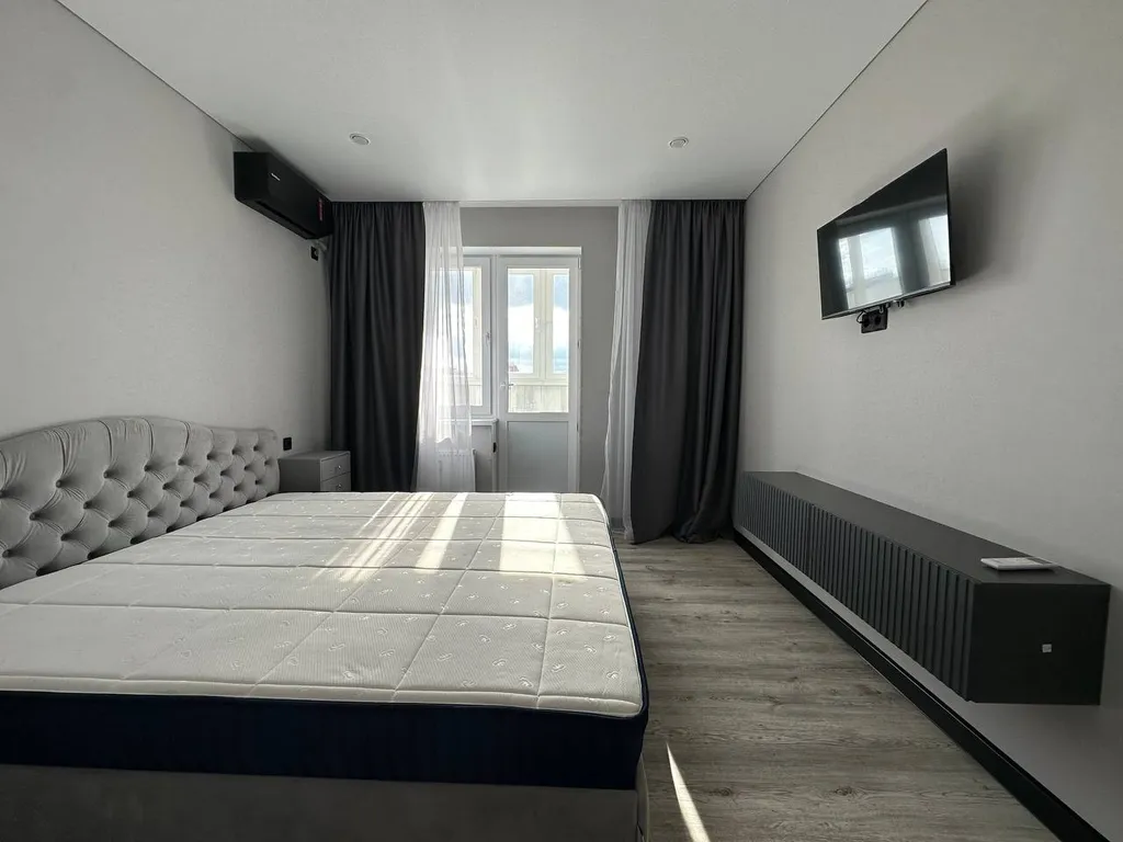 3-комнатная квартира, 5 минут до Фермер базара, Города Еды и ТЦ Окей