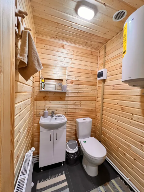 Уютный загородный дом с баней