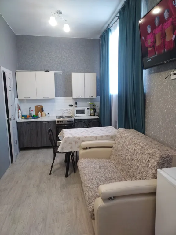 Однакомнатная квартира с новым ремонтом на Горгазе