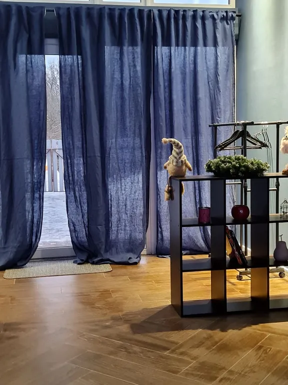 Уютный загородный дом с панорамным окнами