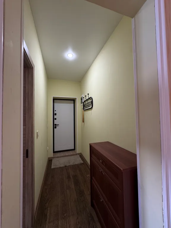 Квартира Трёхкомнатная квартира на первой линии у моря — Сухум