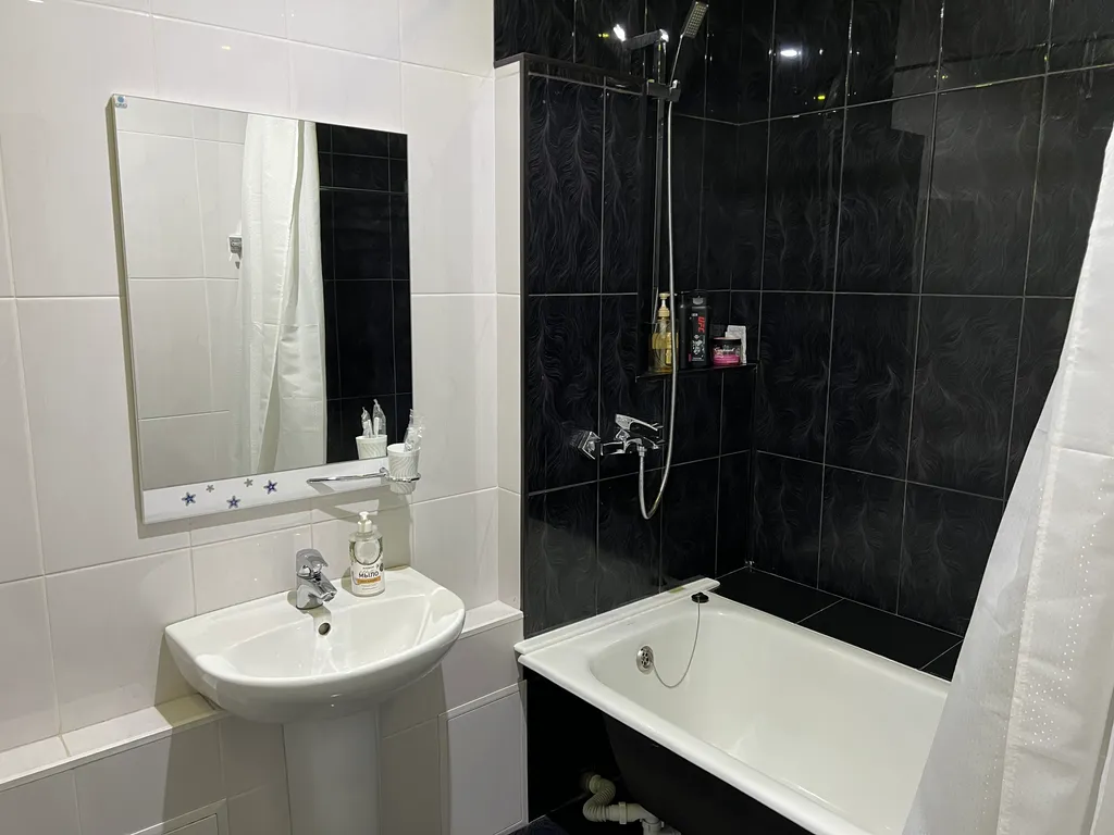 Евро 2-комнатные апартаменты у ТЦ Фестиваль