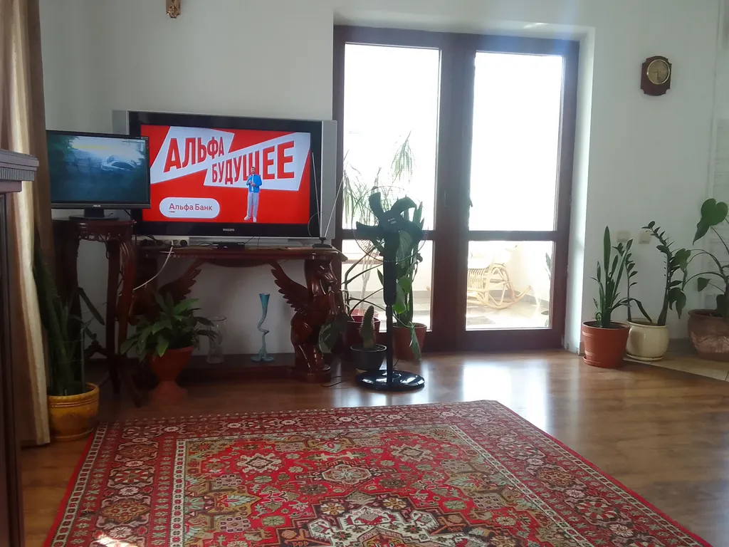 Двухуровневая квартира возле Музея янтаря, верхнего озера, в центре