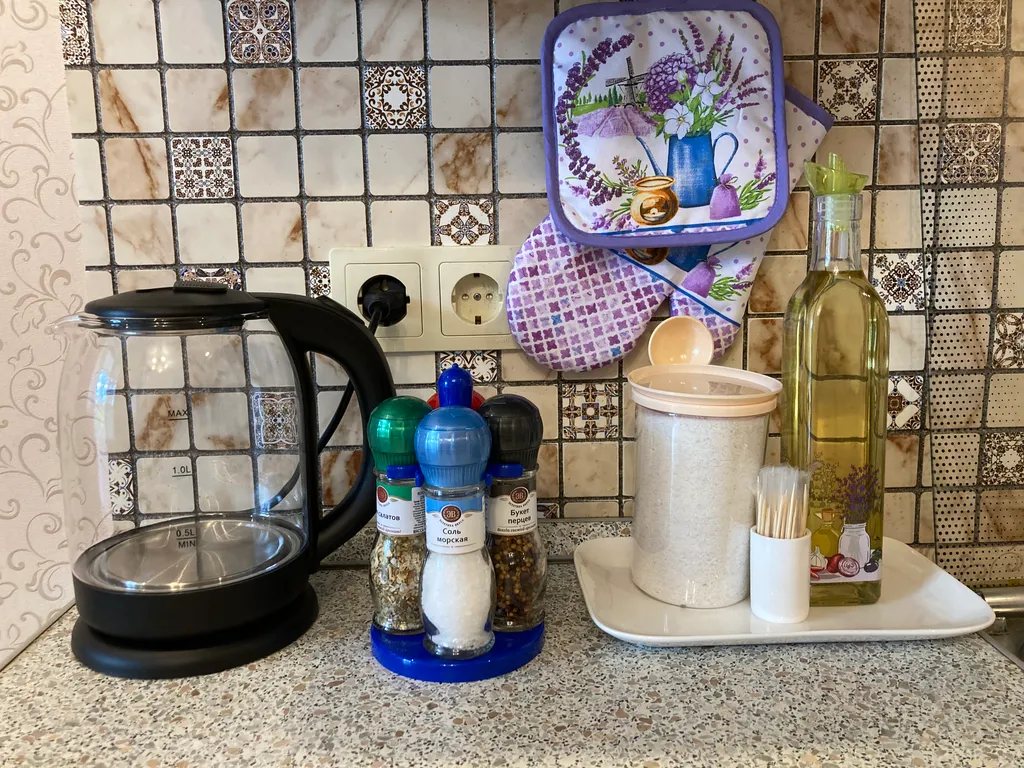 Просторная студия с огромной лоджией у озера