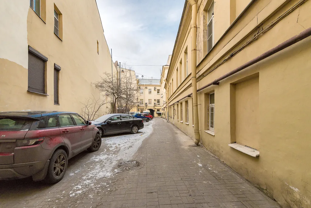 Уютная двухкомнатная квартира с парковкой и электрическим камином