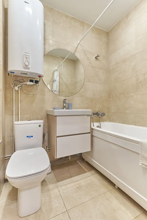 Новый современный апартамент у городского сада