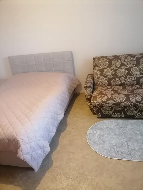 1 к.кв. в новом 5эт.кирп.доме, недалеко от центра.