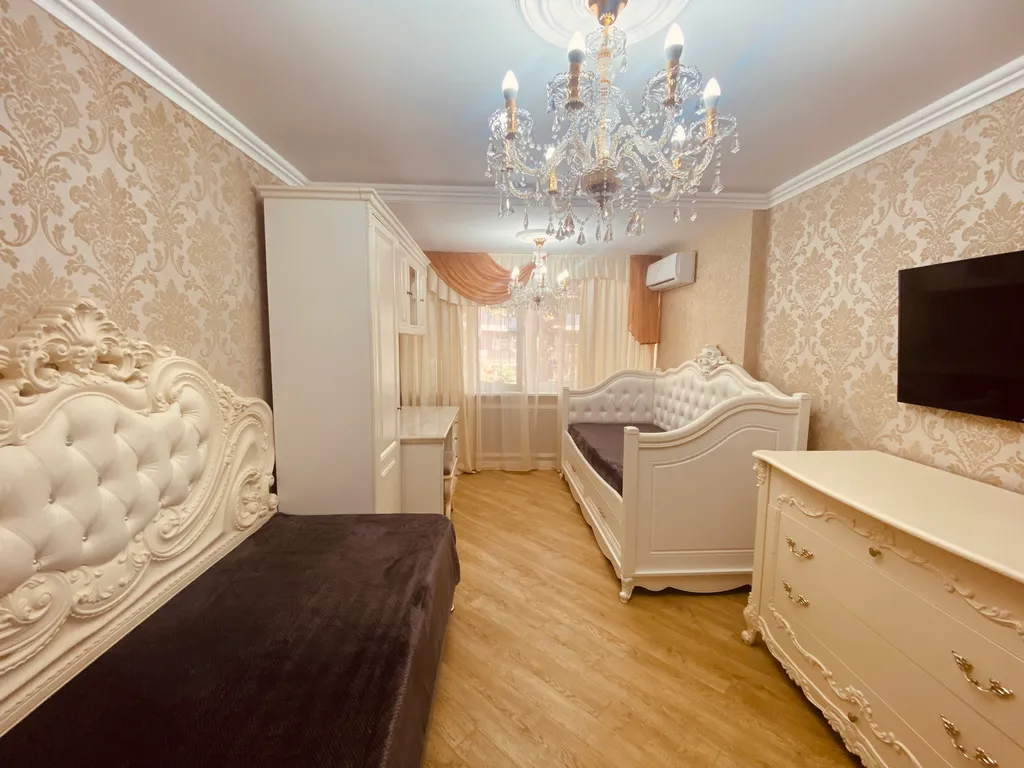 Трёхкомнатная квартира в самом центре Сочи рядом с морем