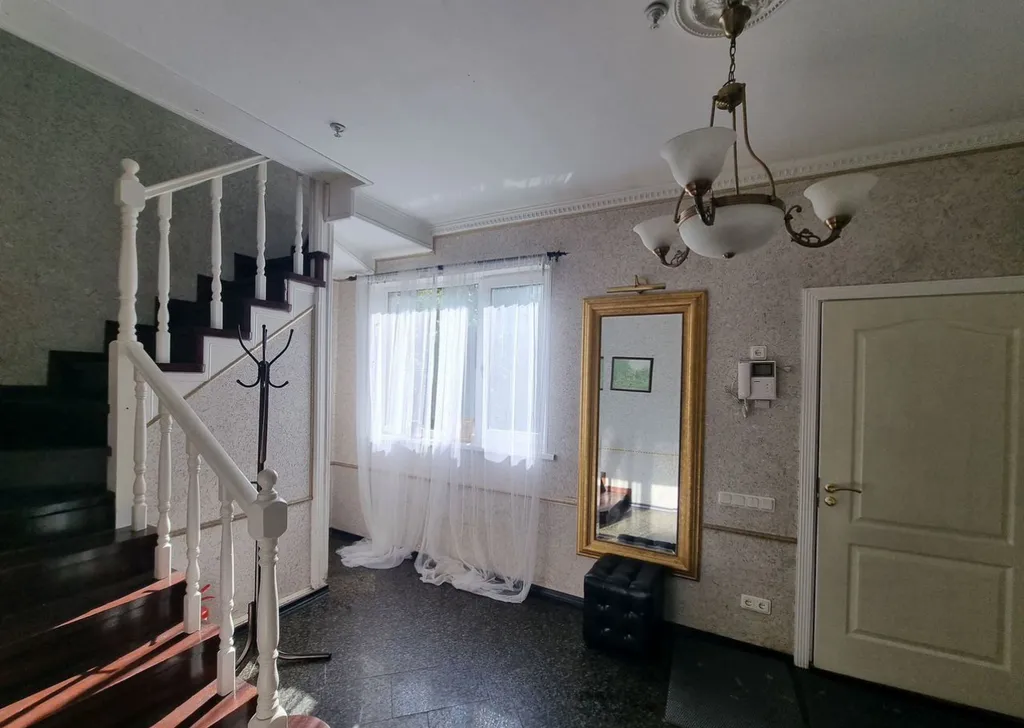 Вилла в парке XVIII века