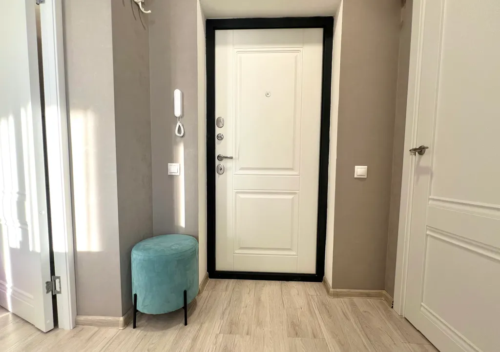 Красотка Кристина на Броско командированным и туристам города