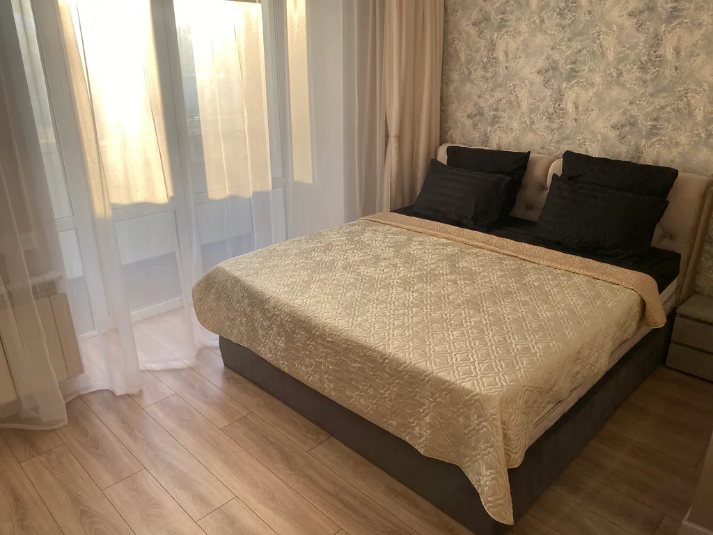 Уютная квартира с новым ремонтом на городских прудах