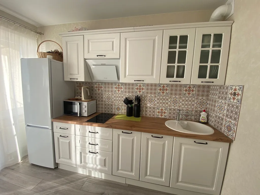 2-комнатная квартира с панорамными окнами у моря