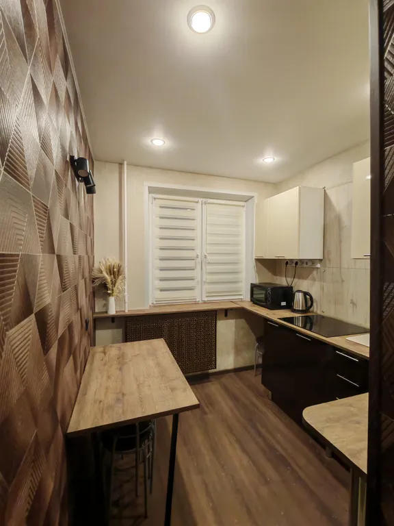 3 комнатная квартира с 6 спальными местами — аренда посуточно в Кировск