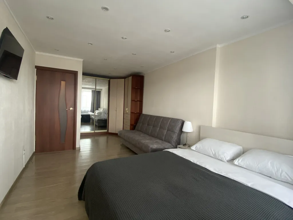 "Хочу приехать" на пл.Бабушкина 4