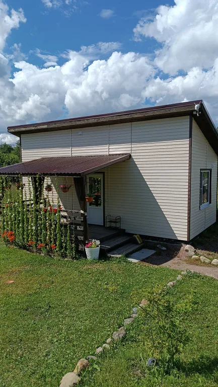 Коттедж Домик с террасой — Заозерный