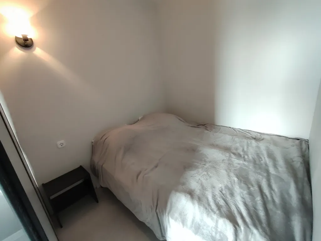 Уютная квартира с отдельной спальней, новым ремонтом и техникой