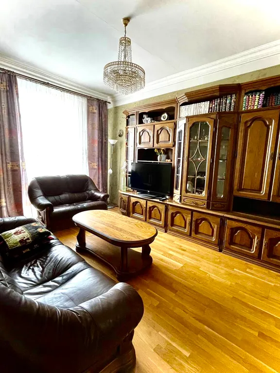 Большая и уютная двухкомнатная квартира с изолированными спальнями