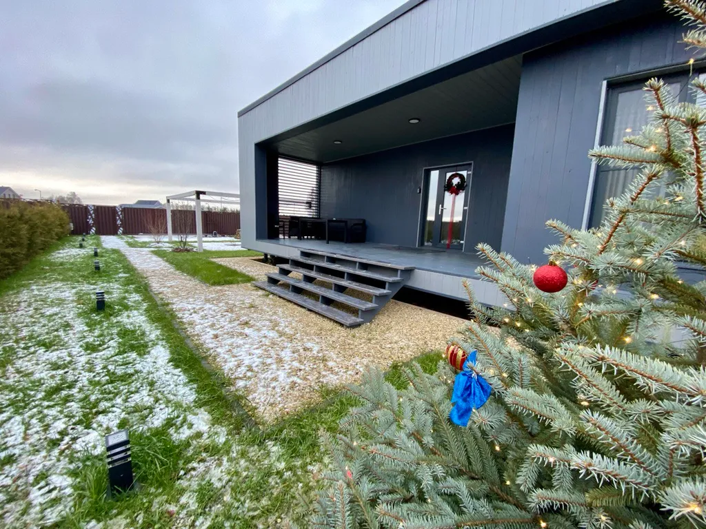 Дом с красивой костровой зоной