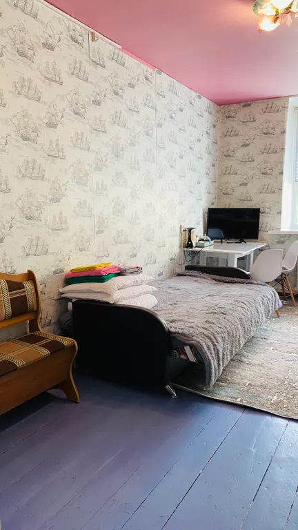 Уютная светлая комната