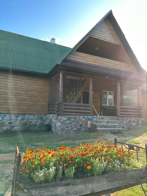 Коттедж В большом доме 1/2 часть первого этажа — аренда посуточно в Браслав