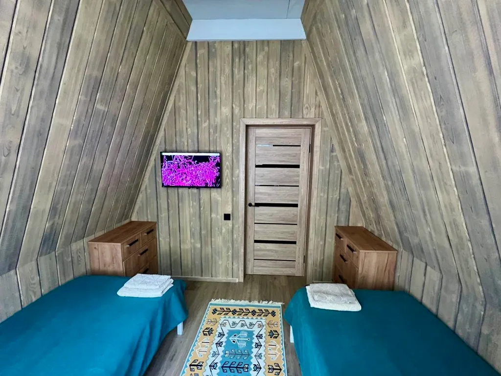 Уютный дом в лесном массиве недалеко от реки