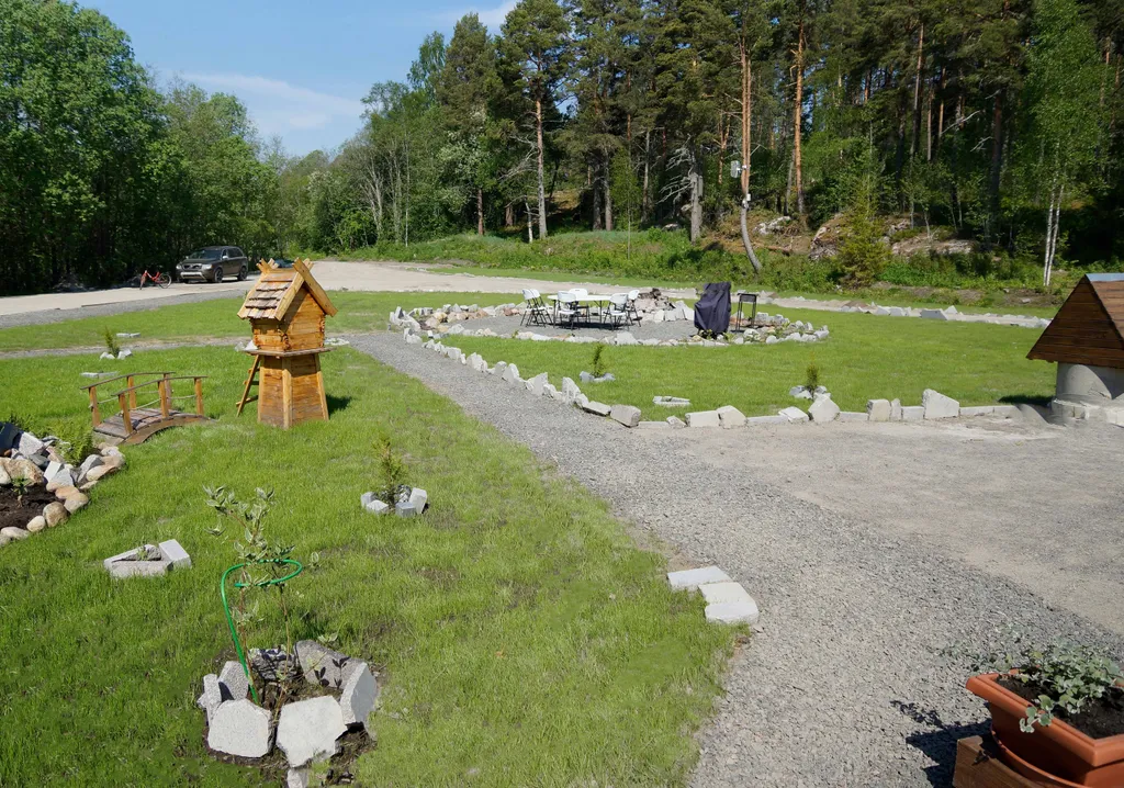 Дом в окружении заповедного леса у подножия горы Варамяки