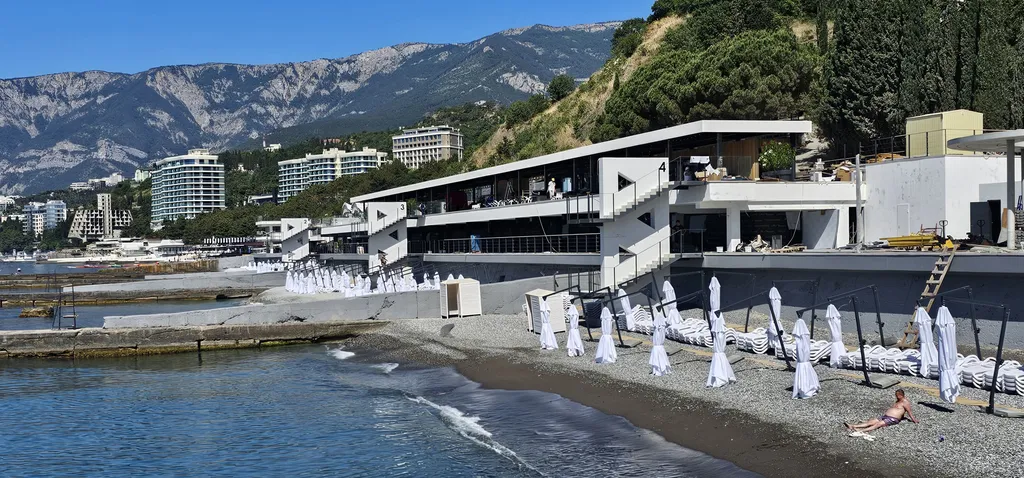 Квартира с видом на море, 50 метров от моря