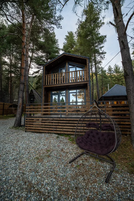 Коттедж на 6-7 человек с частной территорией и джакузи Aspen Bloom