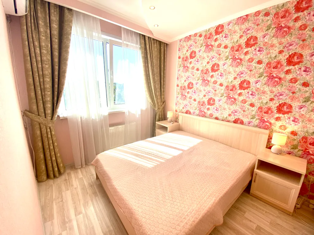 Квартира Квартира Сочи на ладони! Центр. Парковка. Кухня-гостиная и две спальни. — Сочи