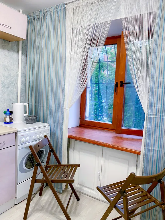 1-комнатные апартаменты УНИК АПАРТ на 50 лет Октября у Площади Советов