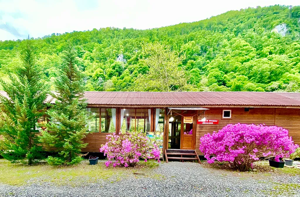 Коттедж Дом Holiday Park — Гагра