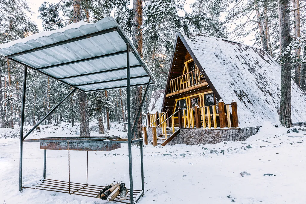 Коттедж в лесу