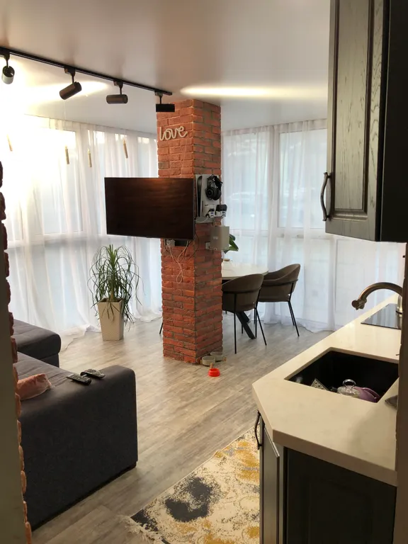 Просторная квартира в 10 минутах ходьбы от моря