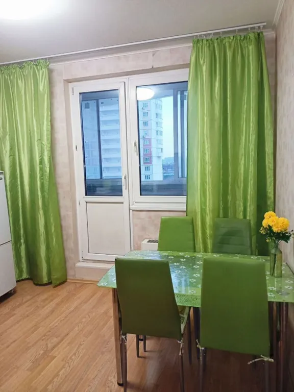 Полноценная комфортная квартира с отдельной кухней и балконом